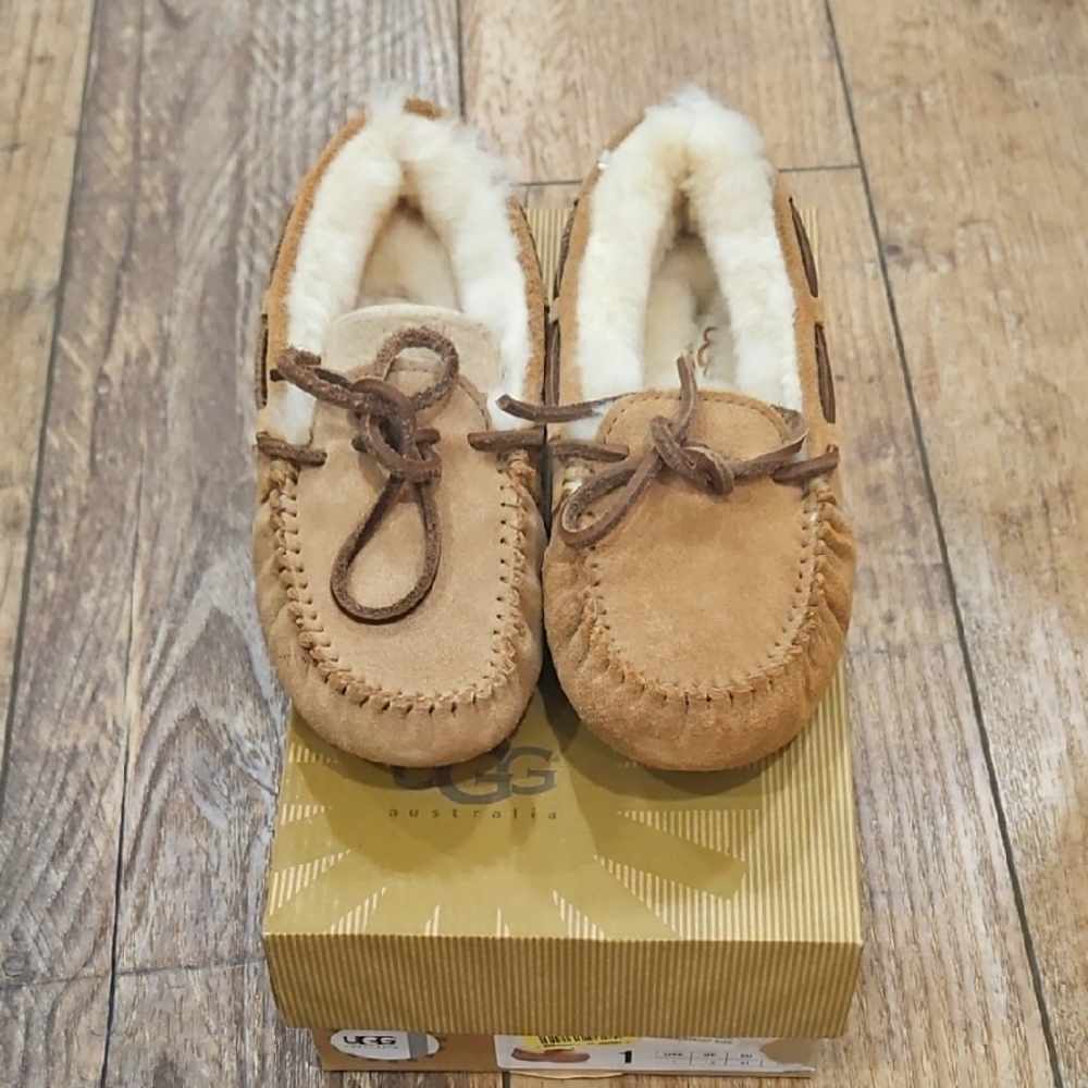 UGG Kids Tan Moccasin Unisex